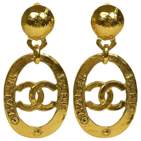 vintage chanel gold hoop earrings.